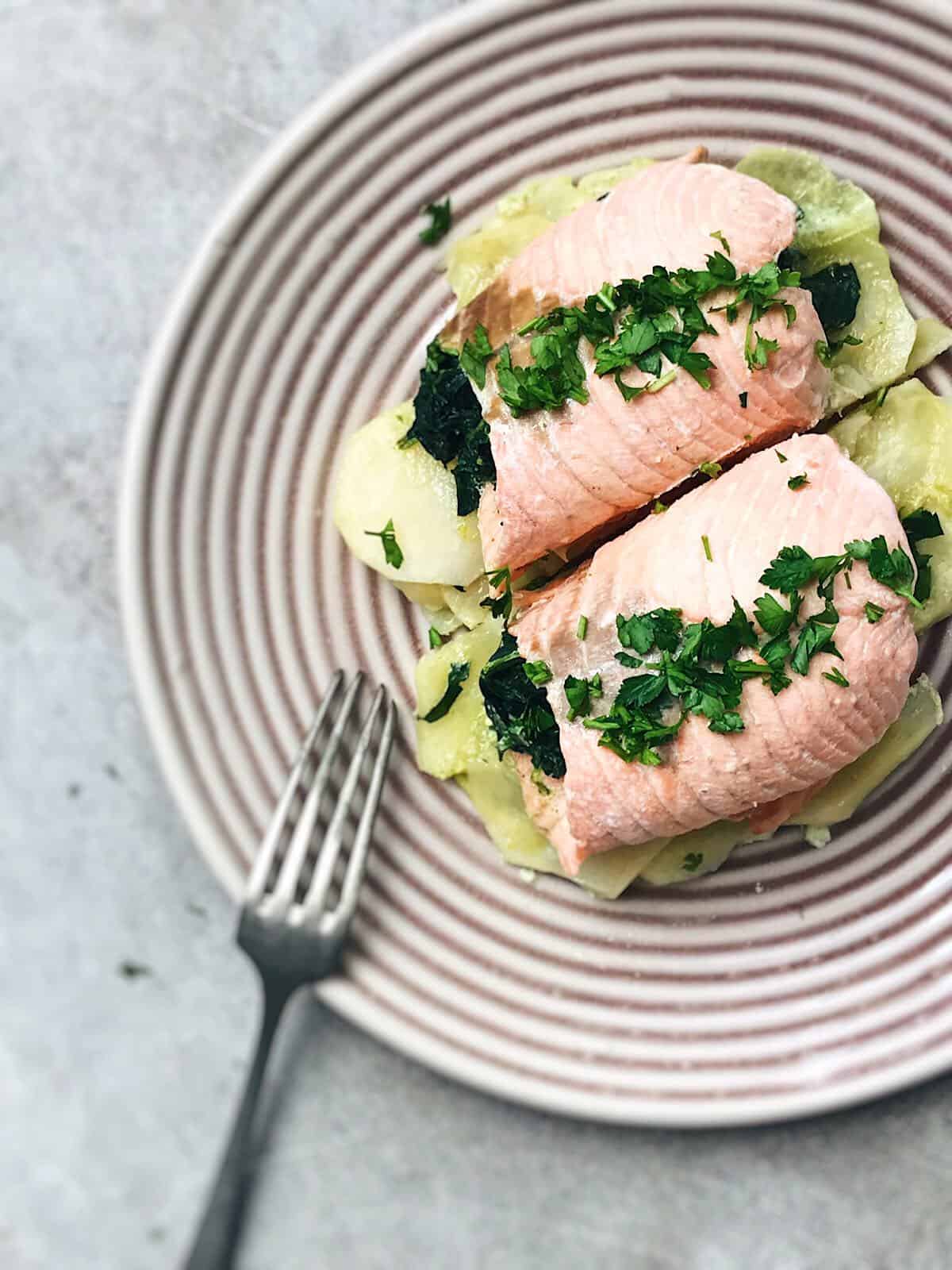 receta sana de salmón y espinacas