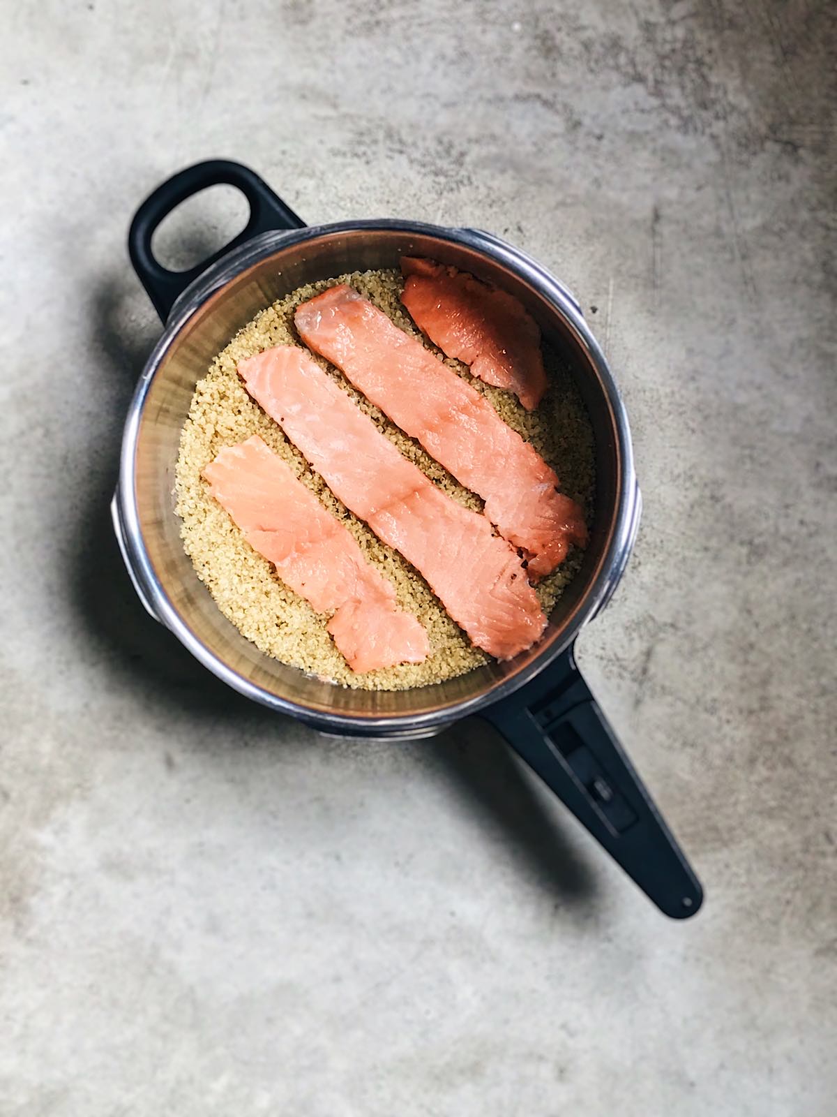 receta de quinoa y salmon en olla rapida