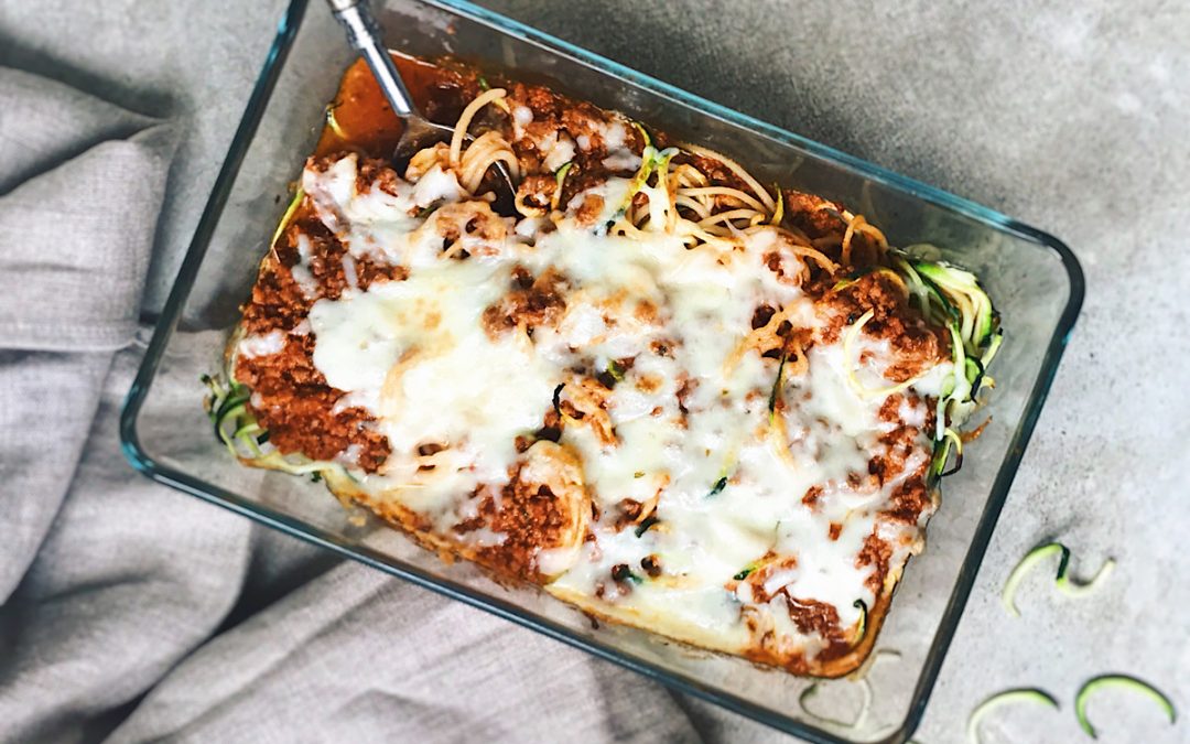 Espaguetis con calabacin tomate y carne